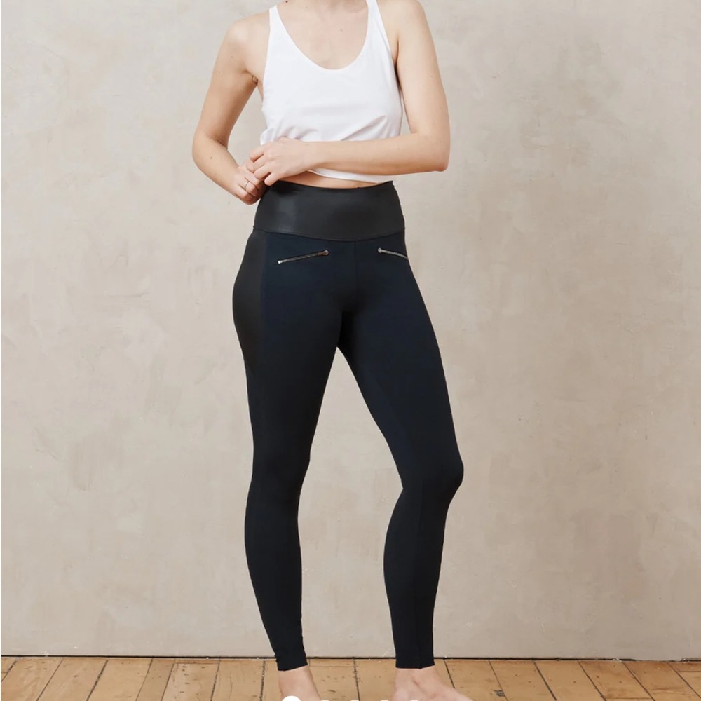 ADAY Black High-Waisted Leggings for Performance